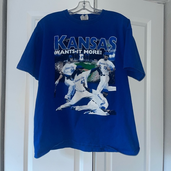 Cute Graphic Baseball Tee! - Picture 2 of 5